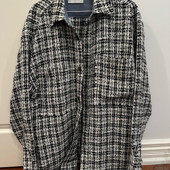 Woman’s Black and White Tweed Jacket - Picture 1 of 4